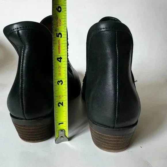 Lucky Brand Kendy Studded Bootie (Women)LEATHER | kendy bootie SIZE 7.5 - Picture 3 of 9